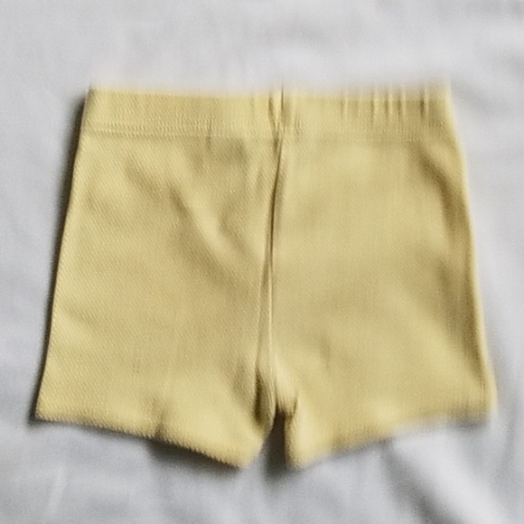 🌟4/$10🌟 Yellow Sleeveless Dress & Shorts Set - Picture 6 of 7